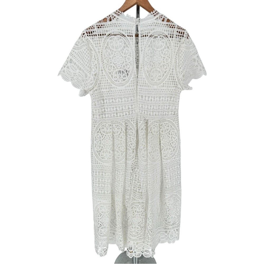 Olivia Culpo x Le Tote White Medallion Lace High Neck Midi Dress size Large - Picture 9 of 13